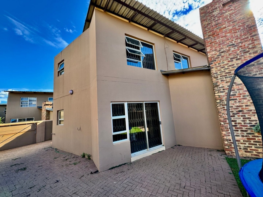 3 Bedroom Property for Sale in Baillie Park North West